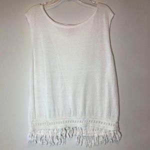 Lilly Pulitzer white tank top. Women’s size medium.